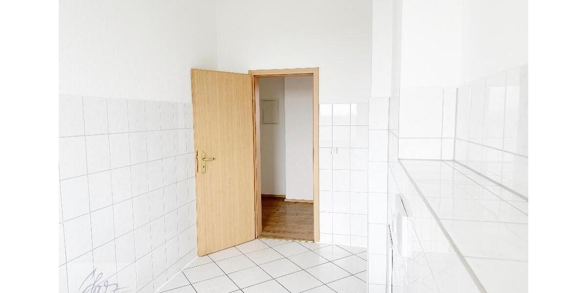Etagenwohnung Riesa - 2 Zimmer, 74 m&sup2;, 395&euro; | Angebot:26400676