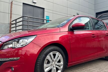 Peugeot 308 25.791 km 8.480 &euro; Berlin 13353