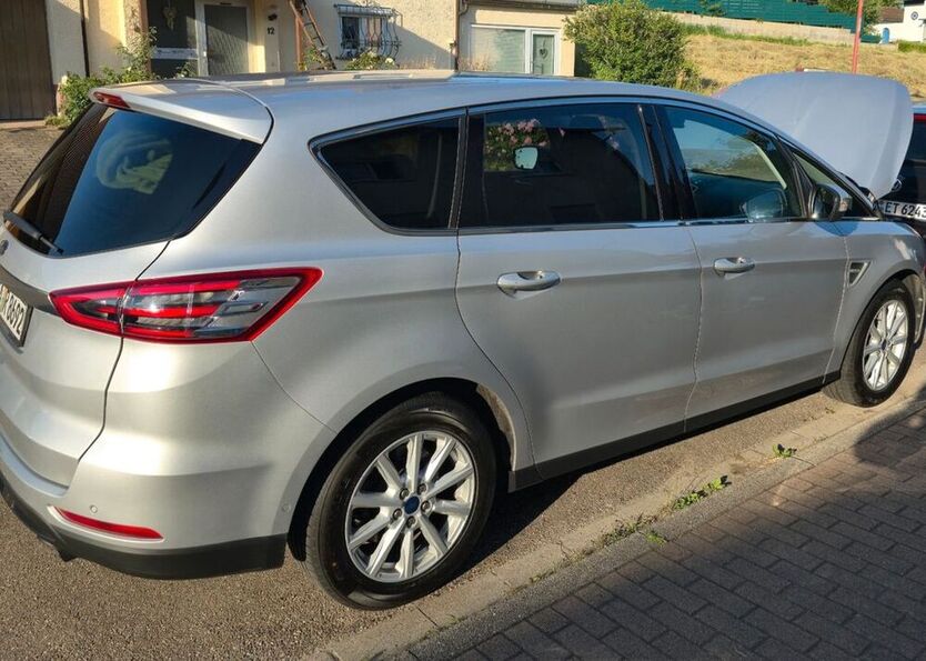 S-Max