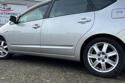 Toyota Prius 154.000 km 3.690 &euro; Delmenhorst 27749