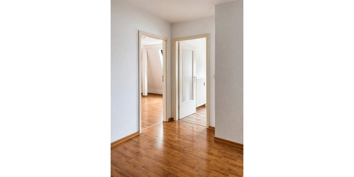 Etagenwohnung Meerane - 2 Zimmer, 55 m&sup2;, 360&euro; | Angebot:26859182