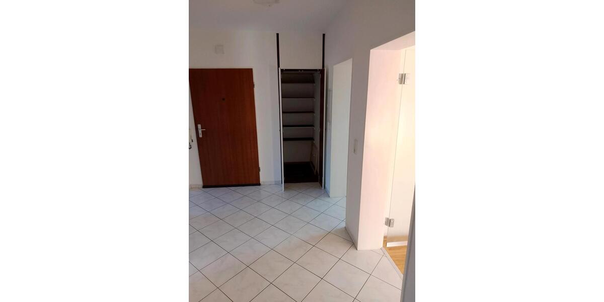 Hochparterre Schiffdorf - 3 Zimmer, 83 m&sup2;, 690&euro; | Angebot:25398177