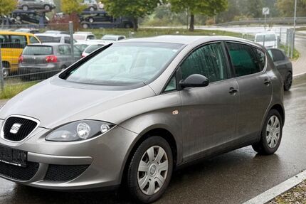 Seat Altea 208.000 km 1.290 € Dunningen 78655