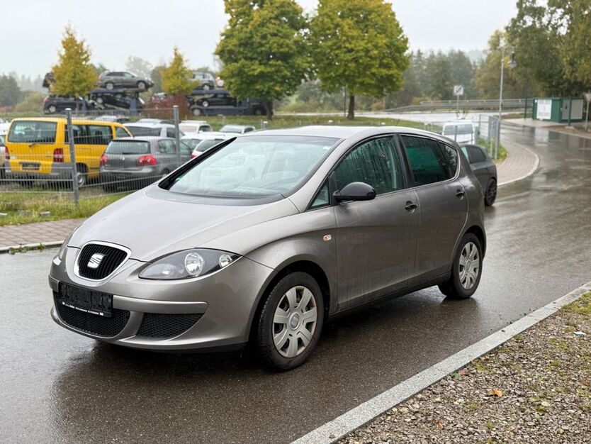 Seat Altea 208.000 km 1.290 € Dunningen 78655