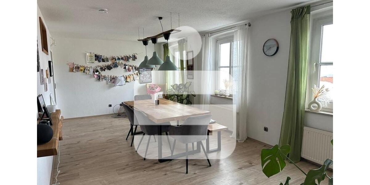 Etagenwohnung Untergriesbach - 4 Zimmer, 117 m&sup2;, 1.040&euro; | Angebot:25378301