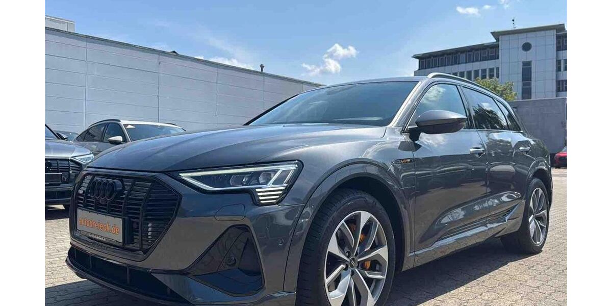 Audi e-tron 63.581 km 33.950 &euro; Hamburg 22047