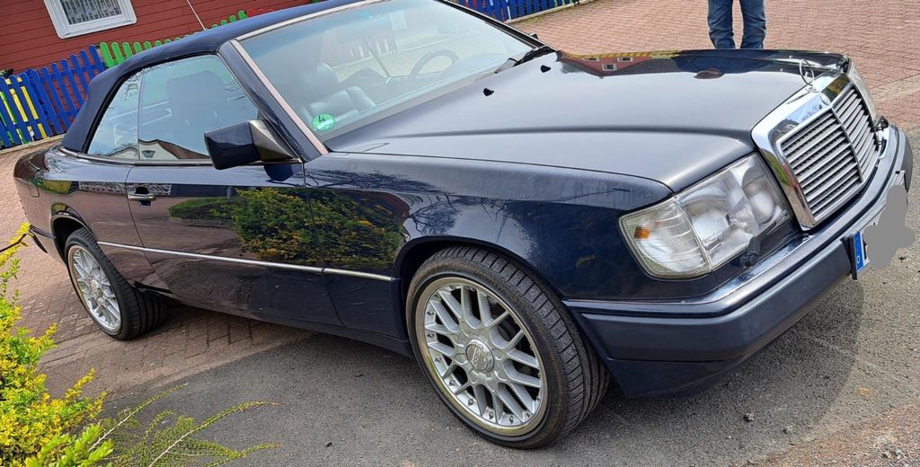 Mercedes-Benz E 300 124.549 km 26.250 &euro; Aerzen 31855