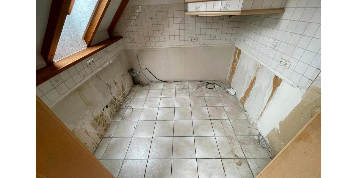 Dachgeschoßwohnung Blieskastel - 4.5 Zimmer, 120 m&sup2;, 750&euro; | Angebot:26665692