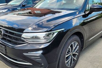 VW Tiguan 118.300 km 20.990 &euro; Schwarzenbek (Bei Hamburg) 21493