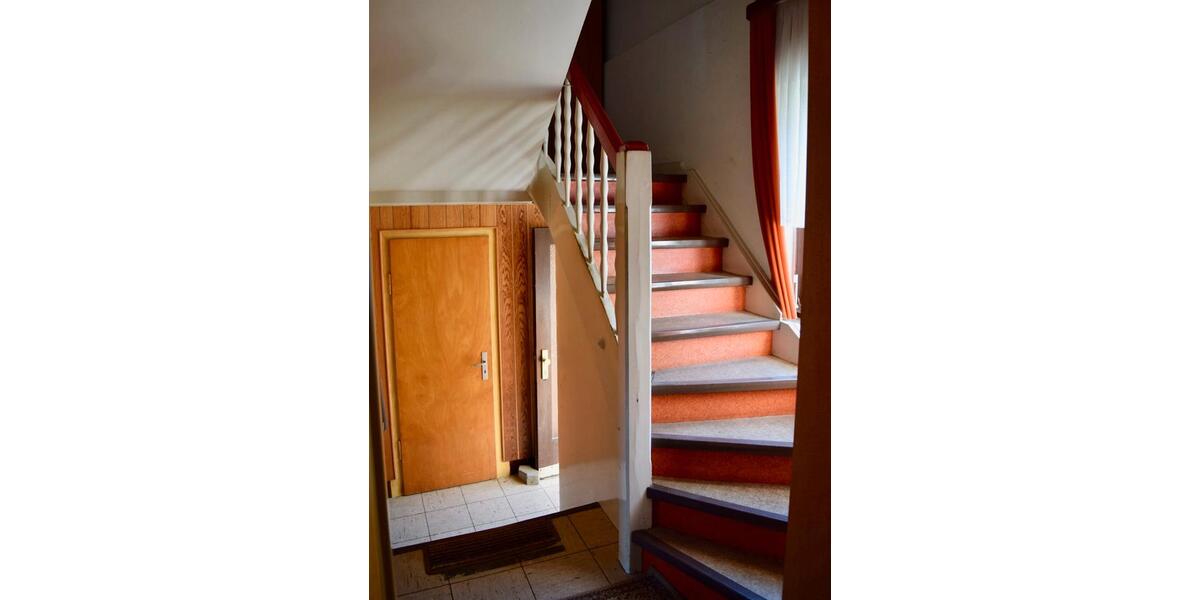 Einfamilienhaus Kastellaun - 7 Zimmer, 110 m&sup2;, 99.000&euro; | Angebot:27005558