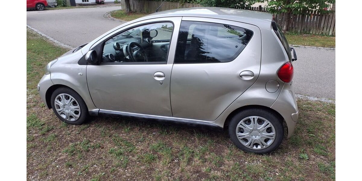 Toyota Aygo (X) 171.018 km 1.990 &euro; Mettenheim 84562