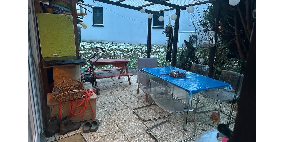 Etagenwohnung Wachtberg - 4 Zimmer, 100 m&sup2;, 1.150&euro; | Angebot:25405147