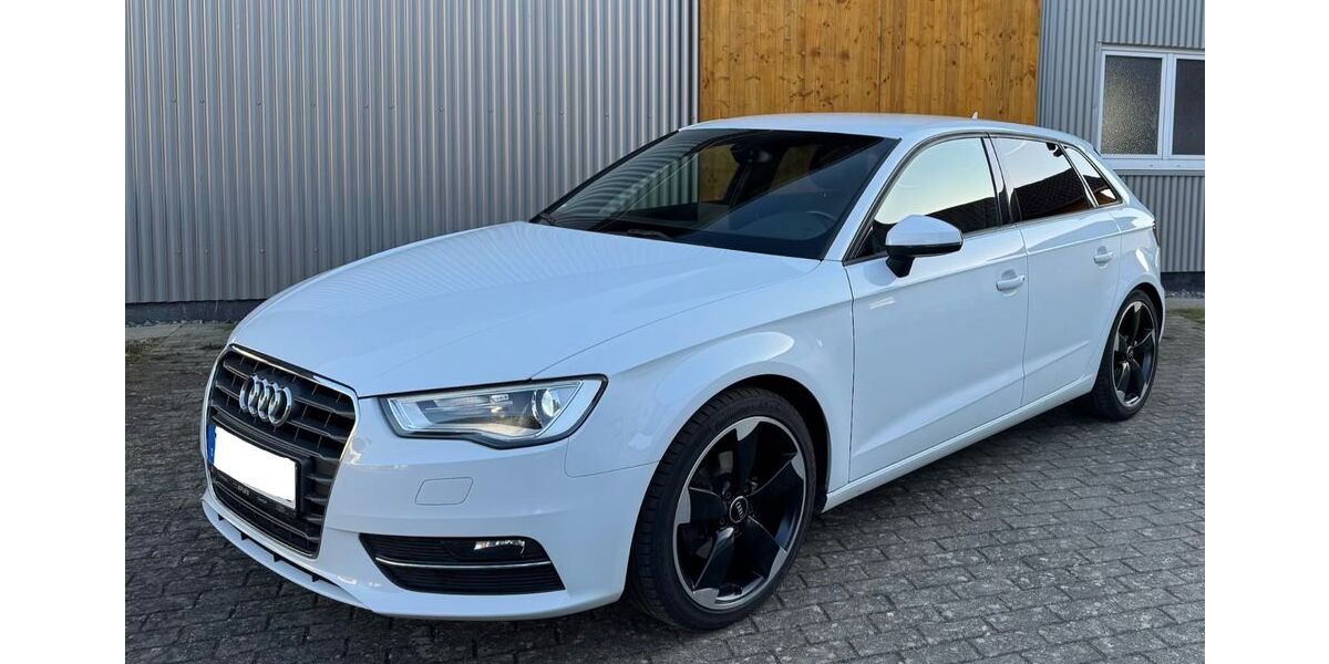 Audi A3 157.000 km 11.900 &euro; Tuttlingen 78532