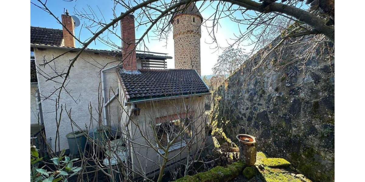 Einfamilienhaus Fritzlar - 6 Zimmer, 145 m&sup2;, 150.000&euro; | Angebot:25385502