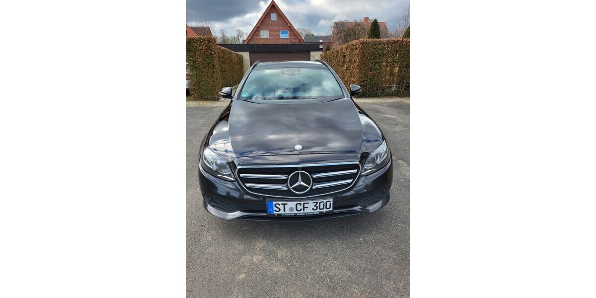 Mercedes-Benz E 220 166.000 km 22.500 &euro; Horstmar 48612