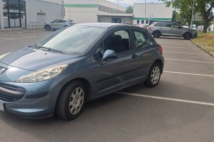 Peugeot 207 122.187 km 2.099 € Mainz 55130