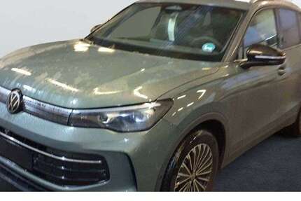 VW Tiguan 9.132 km 37.935 &euro; Bielefeld 33613