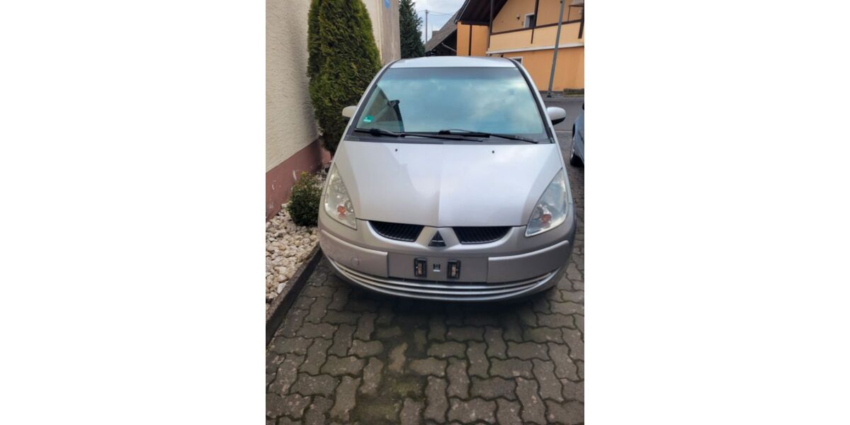 Mitsubishi Colt 217.900 km 1.150 &euro; Binsfeld 54518