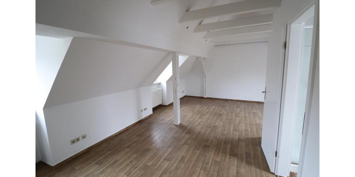 Kleine, gemütliche 2-Zimmer Wohnung im Dachgeschoss - Dr.-Wilhelm-Külz-Str. 16, Doberlug-Kirchhain 2 zimmer