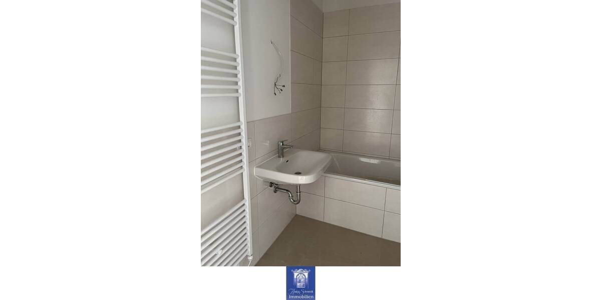 Etagenwohnung Pirna - 3 Zimmer, 104 m&sup2;, 1.044&euro; | Angebot:26835566