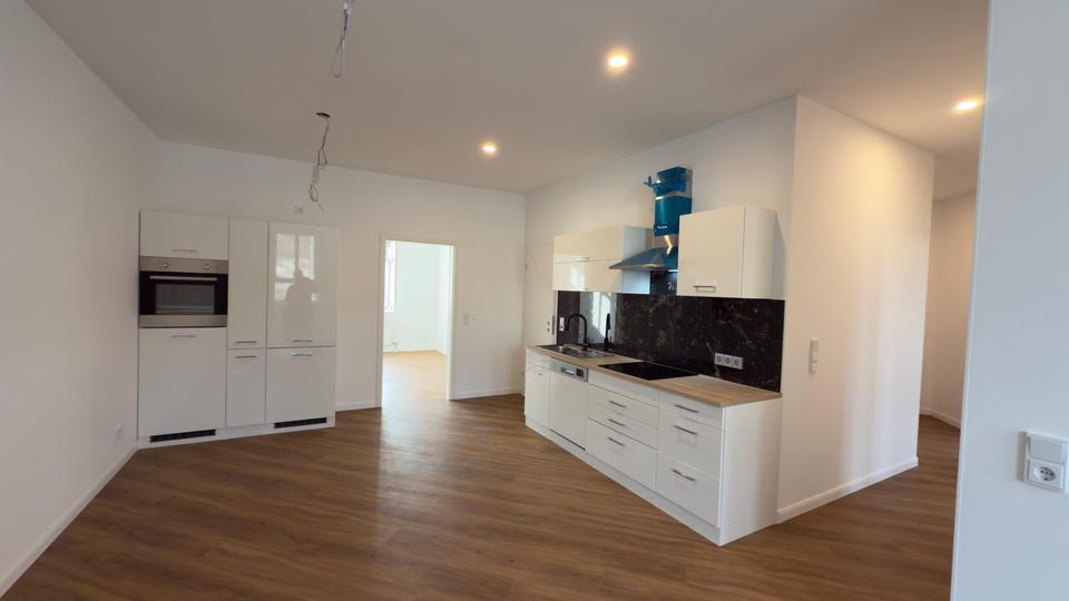 Frisch sanierte 4-Zimmer-Wohnung mit moderner EBK 4 zimmer