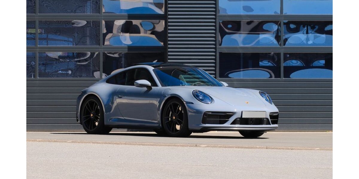 Porsche 992 5.600 km 167.911 &euro; Sundern 59846