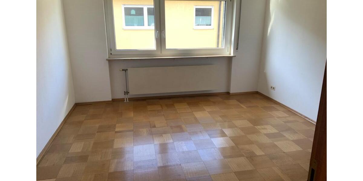 Etagenwohnung Denkendorf - 2.5 Zimmer, 80 m&sup2;, 890&euro; | Angebot:25928791