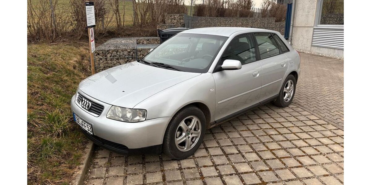 Audi A3 230.000 km 1.300 &euro; RIEDERING 83083