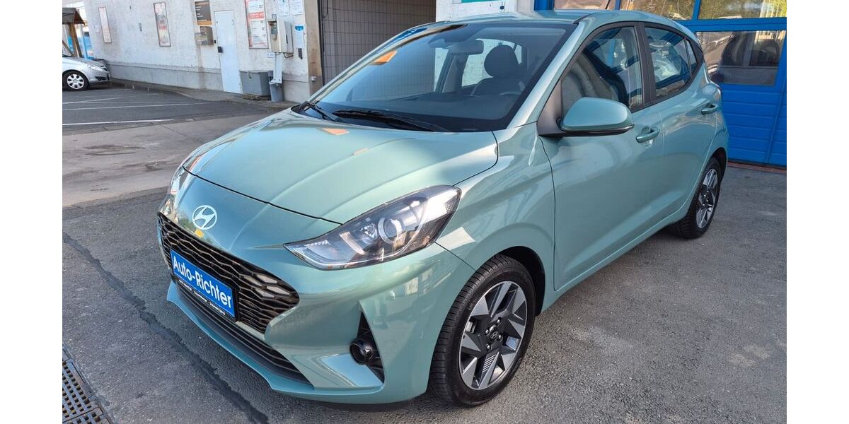 Hyundai i10 26.800 km 16.450 &euro; Eckartsberga 06648