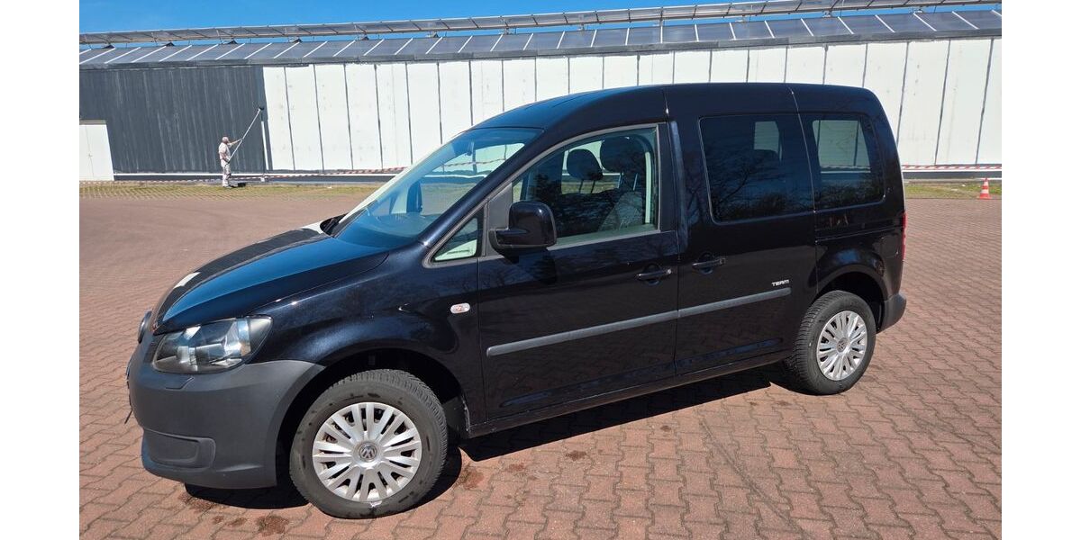 VW Caddy 172.015 km 9.600 &euro; Halle/S. 06132