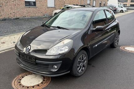 Renault Clio 216.000 km 1.800 &euro; Gangelt 52538