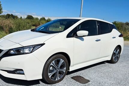 Nissan Leaf 29.000 km 15.900 &euro; Wiesbaden 65203