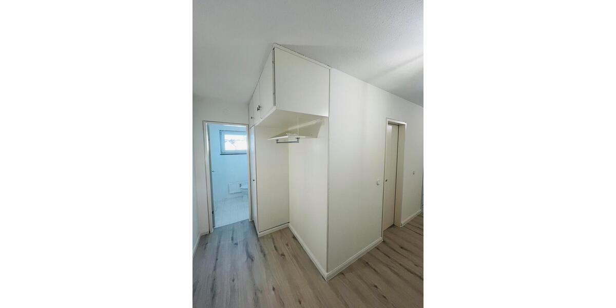 Frisch Sanierte 3,5 Zimmer 108m2 3 zimmer