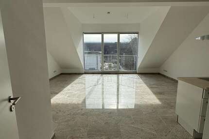Wohnung Köln - 3.5 Zimmer, 123 m&sup2;, 2.000&euro; | Angebot:27125809