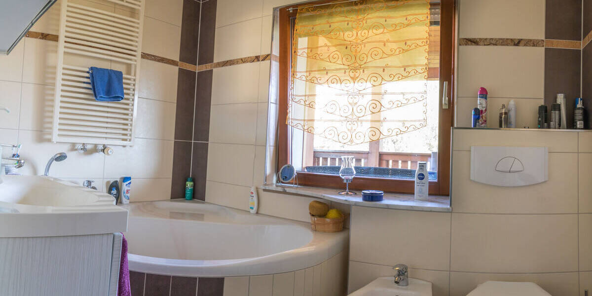 Mehrfamilienhaus, Wohnhaus Rudolstadt Cumbach - 7 Zimmer, 158 m&sup2;, 390.000&euro; | Angebot:25996451