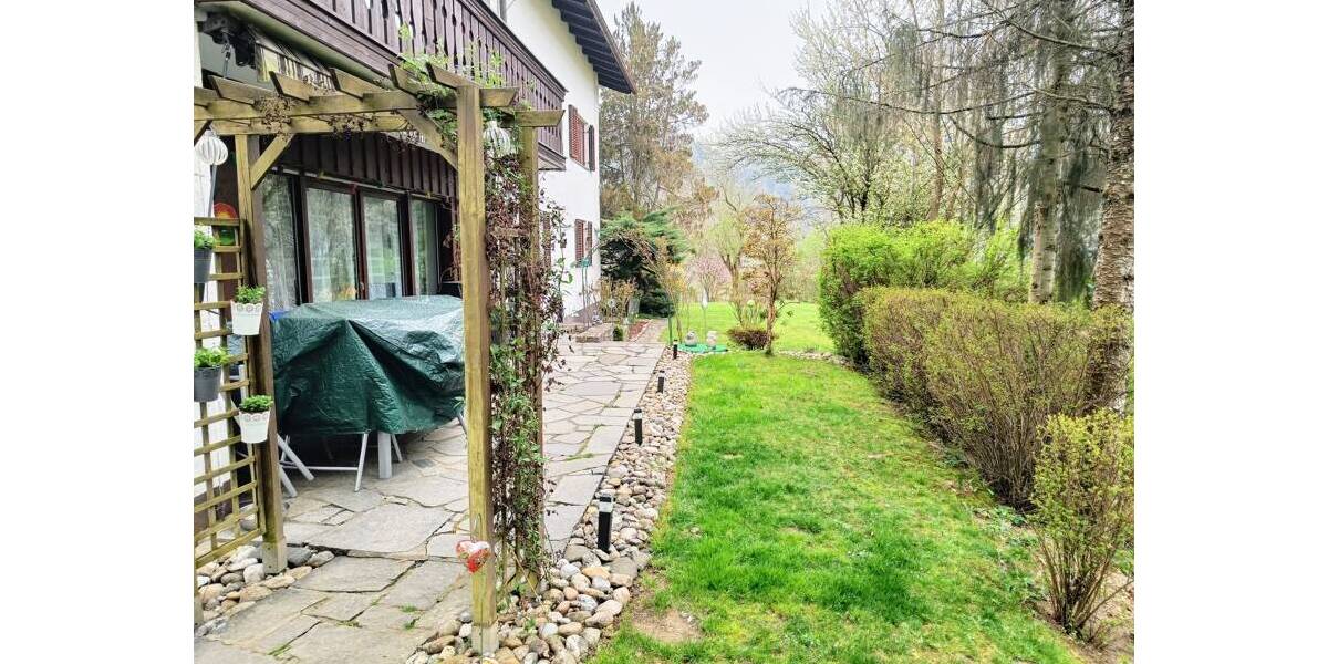 Mehrfamilienhaus, Wohnhaus Obernzell / Erlau Obernzell - 7 Zimmer, 251 m&sup2;, 399.000&euro; | Angebot:26475859