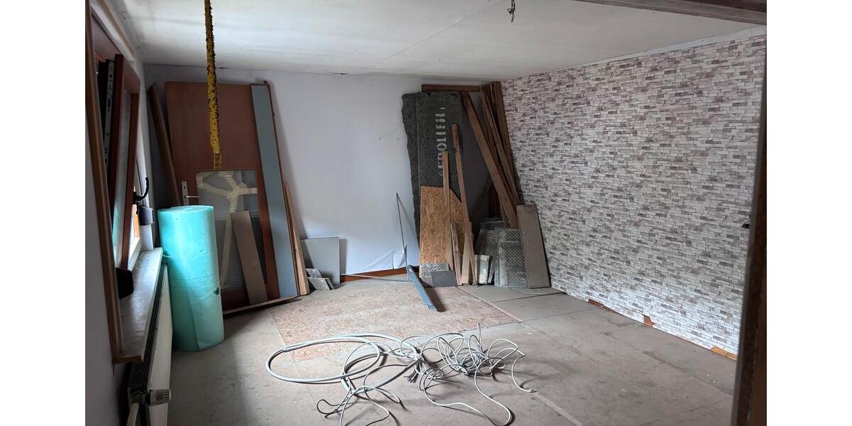 Einfamilienhaus Burbach - 6 Zimmer, 160 m&sup2;, 59.000&euro; | Angebot:26726855