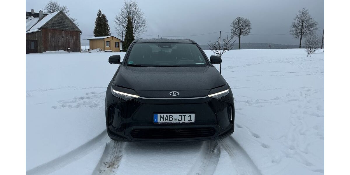 Toyota bZ4X 13.000 km 30.500 &euro; Marienberg 09496