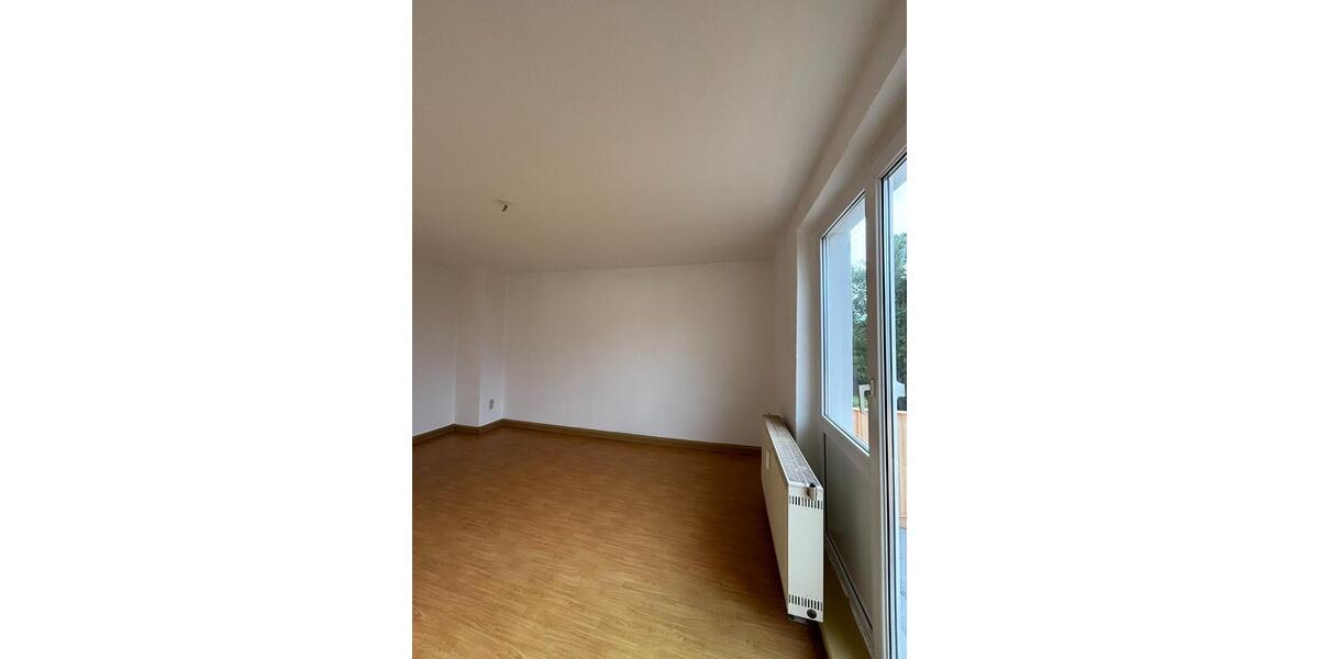 Etagenwohnung Gräfenhainichen - 3 Zimmer, 60 m&sup2;, 410&euro; | Angebot:22832037