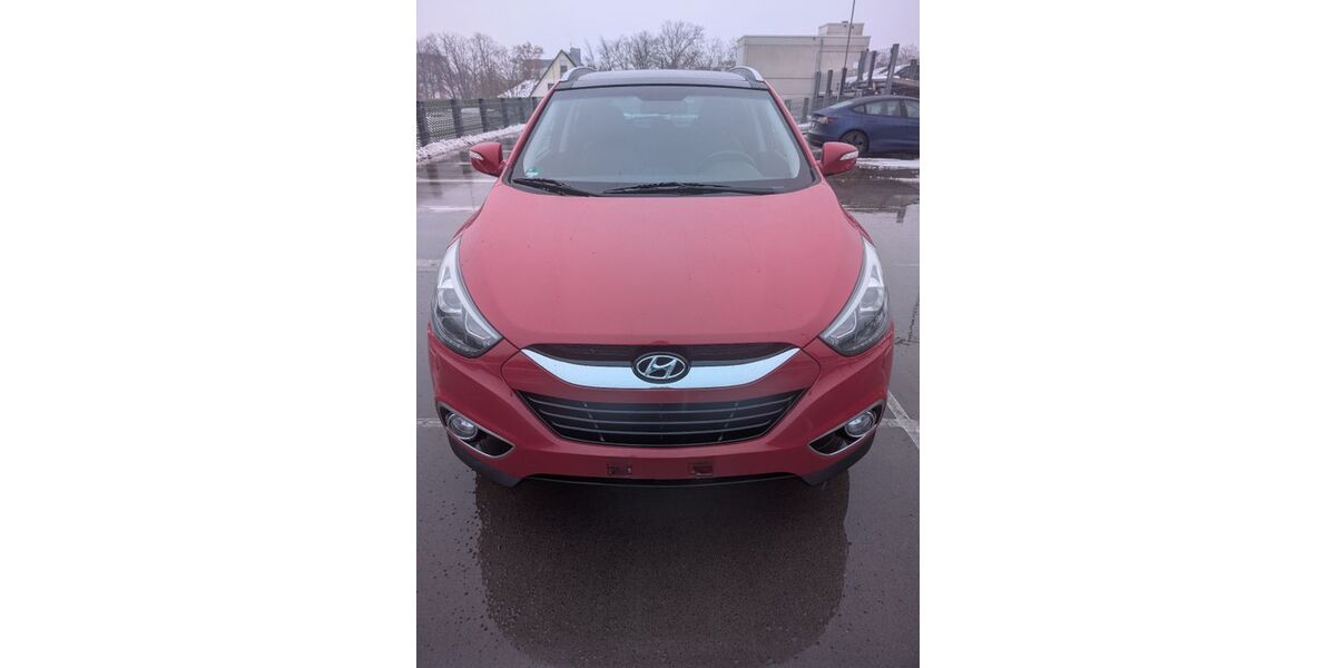 Hyundai ix35 80.000 km 13.100 &euro; Dreieich 63303