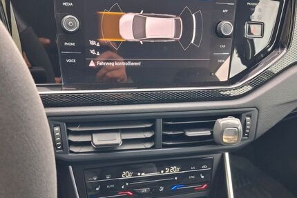 VW Taigo 13.500 km 18.500 &euro; Lützen 06686