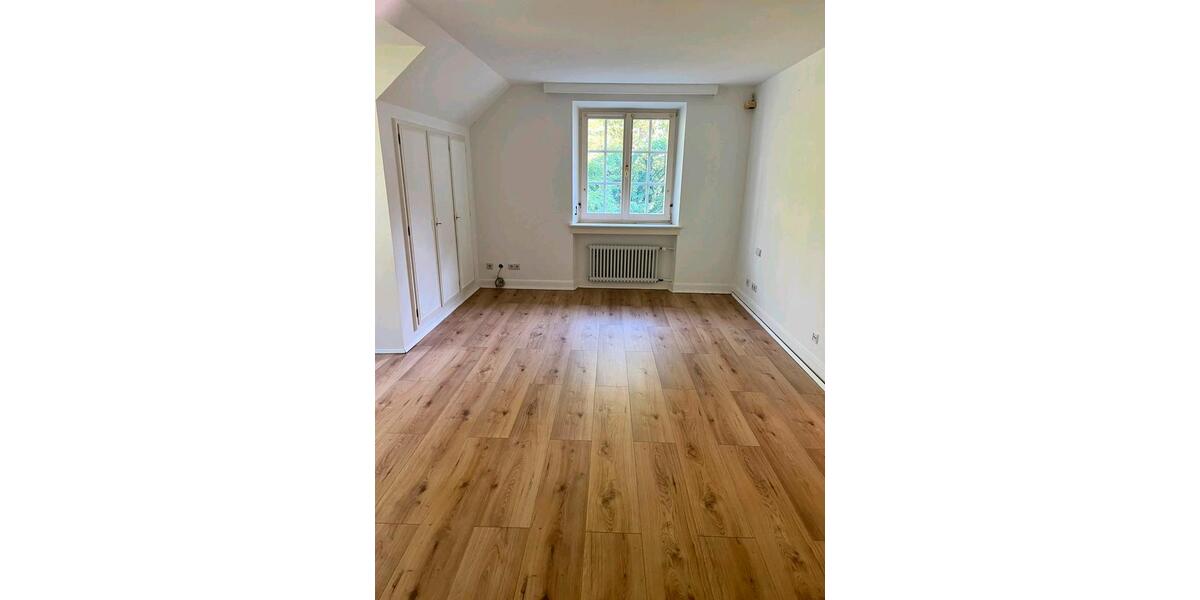 Villa Pelm - 11 Zimmer, 550 m&sup2;, 790.000&euro; | Angebot:27098660