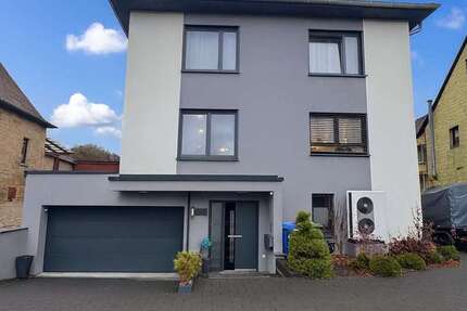 Haus zum Kaufen in Oberderdingen 1.100.000 € 270 m² 10 zimmer