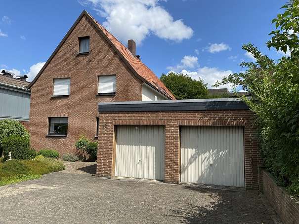 Haus zum Kaufen in Bad Oeynhausen 329.000 € 213 m²