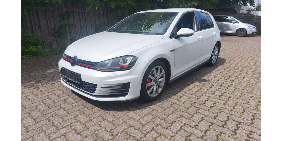 VW Golf 171.000 km 12.500 &euro; Wittingen 29378