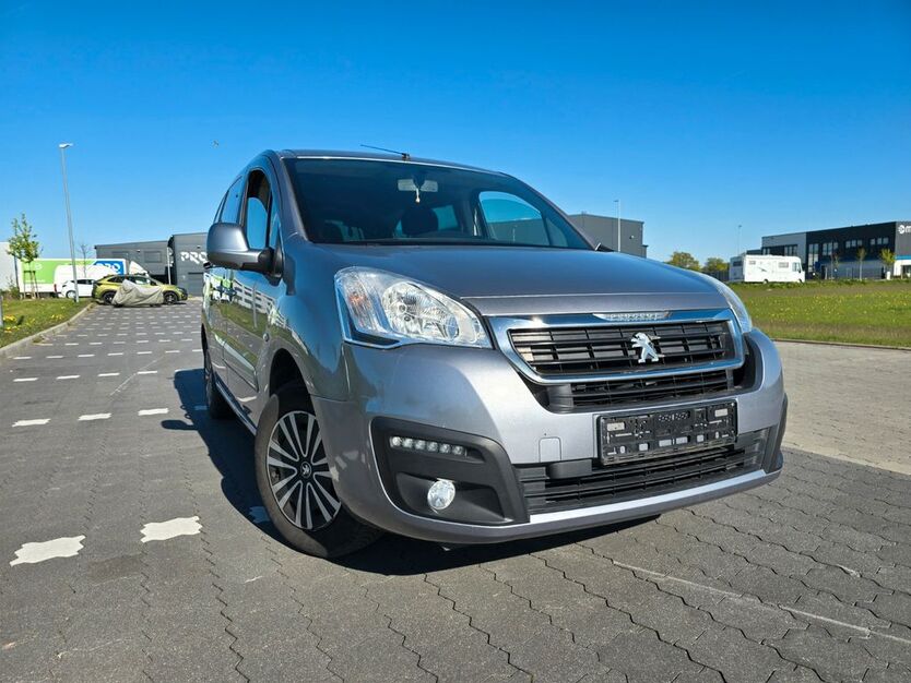 Peugeot Partner 74.000 km 9.990 € Ahrensburg 22926