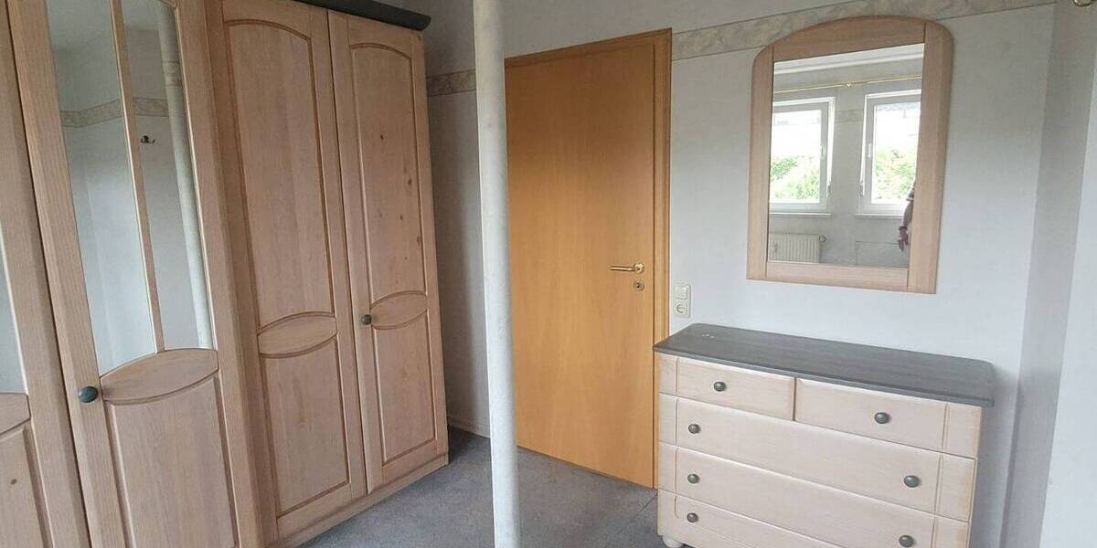 Etagenwohnung Petersberg - 3 Zimmer, 75 m&sup2;, 760&euro; | Angebot:26796420