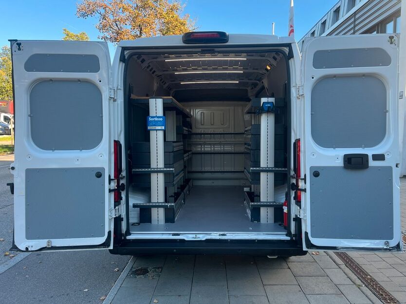 Opel Movano 100.000 km 17.999 € München 81825