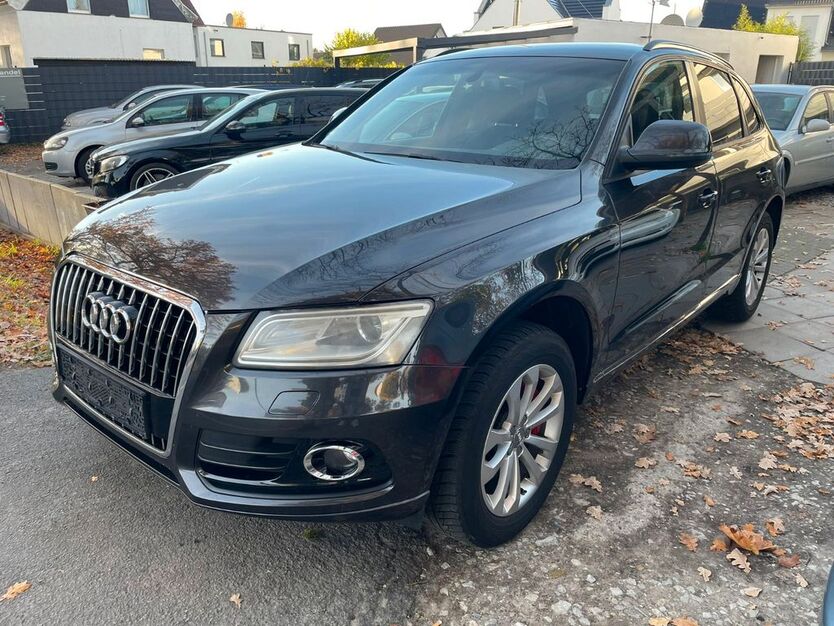 Audi Q5 208.000 km 11.900 € Bielefeld 33659