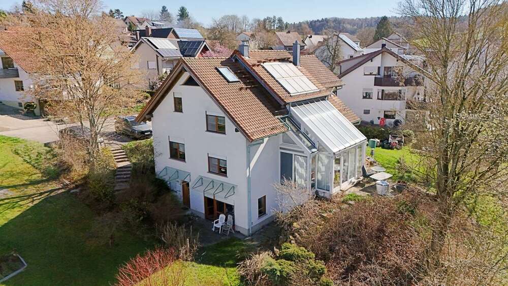 Einfamilienhaus Stockach - 6.5 Zimmer, 242 m&sup2;, 615.000&euro; | Angebot:26840693